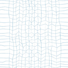 Charger l'image dans la galerie, Comme un filet de pêche travaillé par les ressacs du temps et les courants, la ligne de Sprang, libre et contrariée, forme une géométrie souple à l'imperfection touchante, un graphisme frais aux motifs déstructurés et poétiques, qui rappelle les années 50 tout en s'inscrivant dans un esprit contemporain assumé. Sprang habille les intérieurs avec finesse en y apportant élégance et dynamisme.