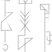 Charger l&#39;image dans la galerie, Géométries du hasard portées par le fil. Coudées, enroulées, courbées, emboitées, fléchées, les formes suivent le fil d&#39;une improvisation inspirée des cultures du monde. Loustic est un papier peint au graphisme piquant et décalé qui saura réveiller subtillement un décor contemporain mais aussi dialoguer avec l&#39;univers léger et candide des chambres d&#39;enfants.
